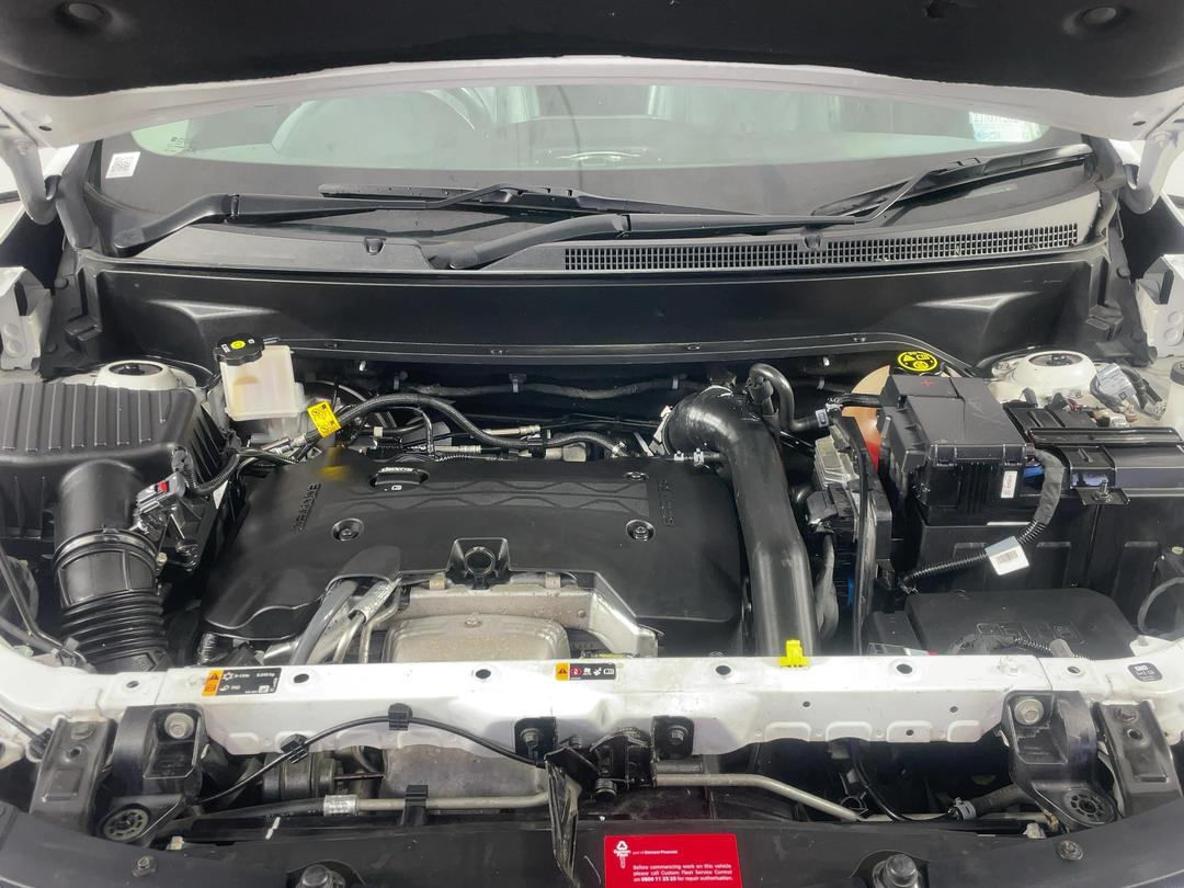 Photo '13' of Holden Equinox