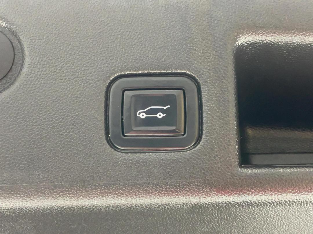 Photo '23' of Holden Equinox