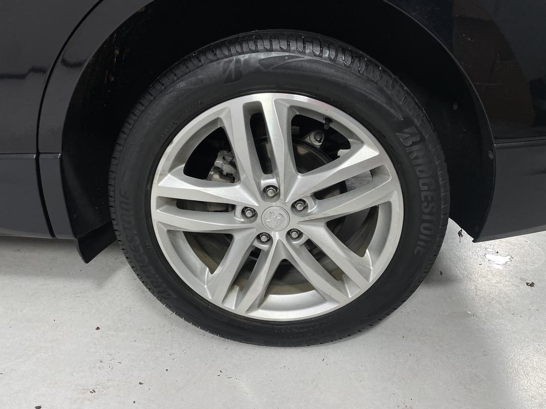 Photo '11' of Holden Equinox