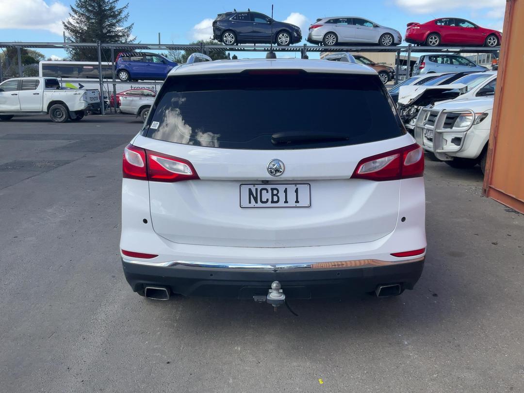 Photo '7' of Holden Equinox LTZ 2.0P/9AT 2.0L Photo '7' of Holden Equinox LTZ 2.0P/9AT 2.0L