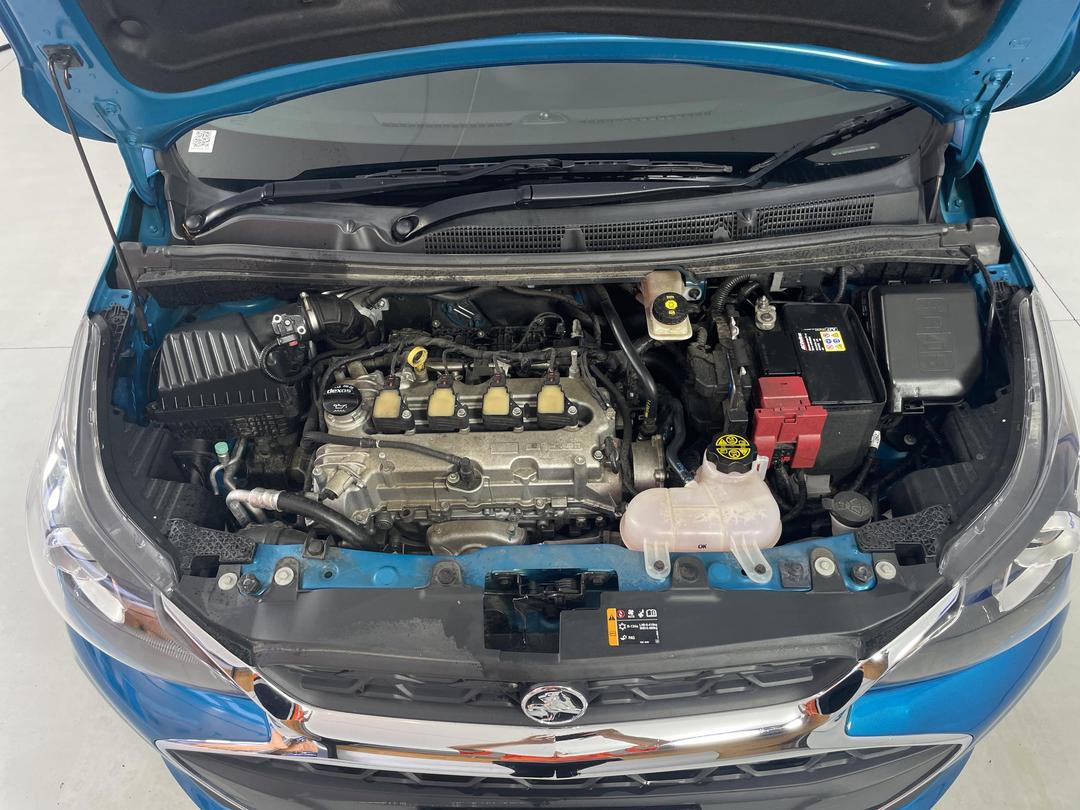 Photo '13' of Holden Spark