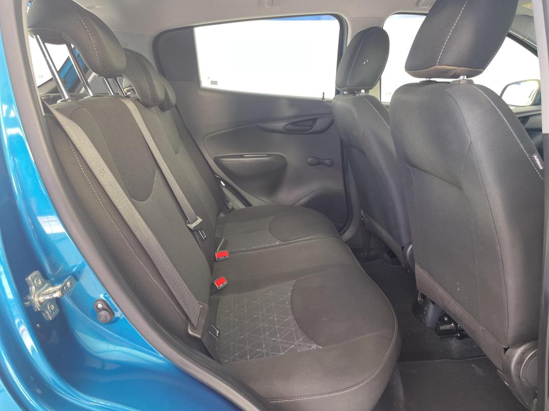 Photo '20' of Holden Spark