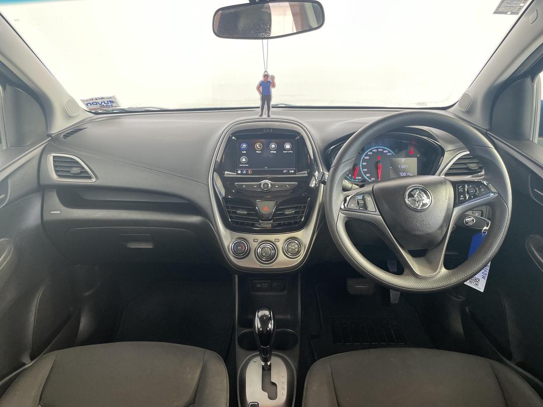 Photo '17' of Holden Spark