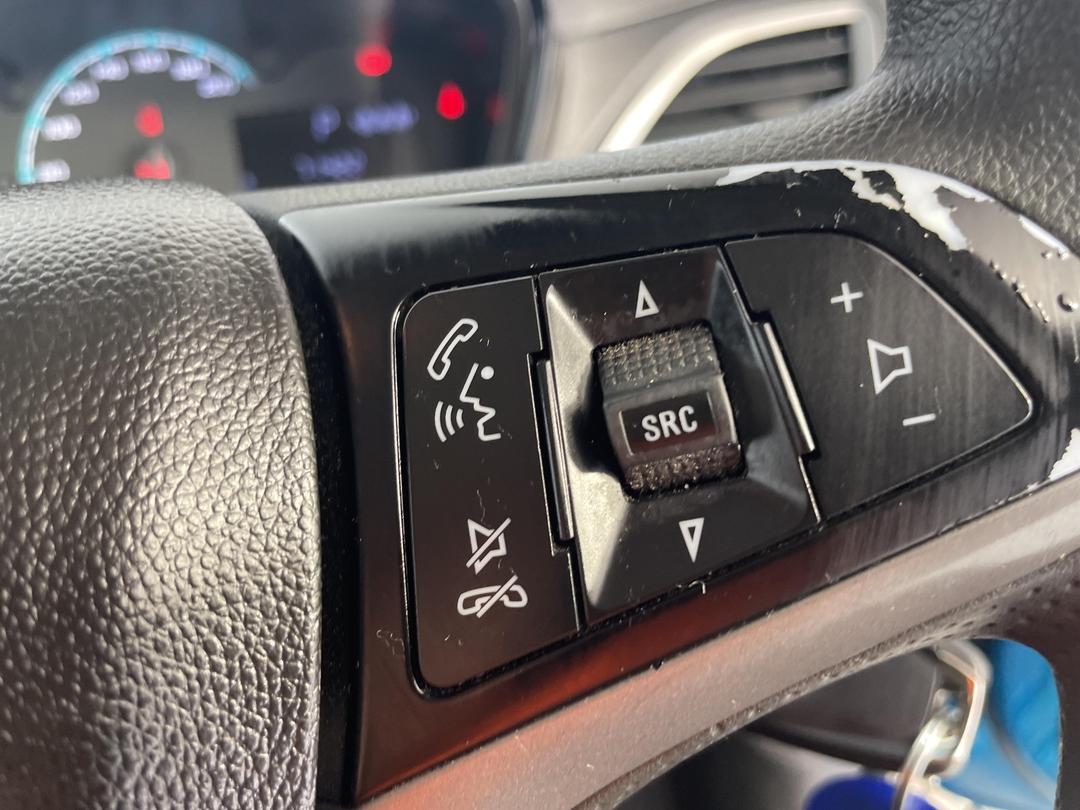 Photo '25' of Holden Spark