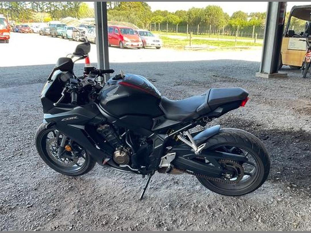 Photo '3' of Honda CBR 650 RA