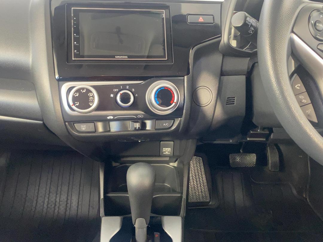 Photo '18' of Honda Jazz