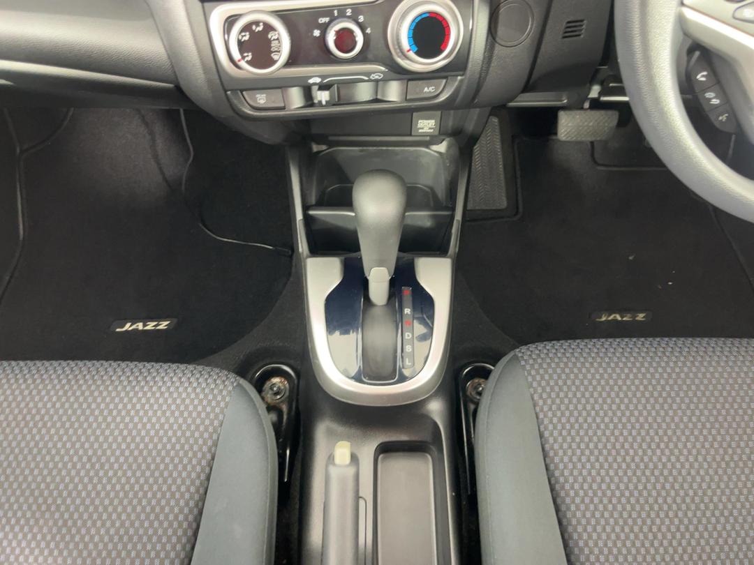 Photo '18' of Honda Jazz