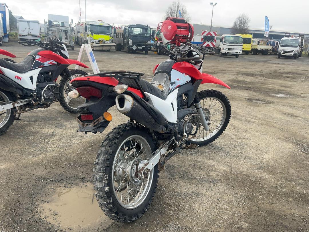 Photo '3' of Honda XR190 Photo '3' of Honda XR190