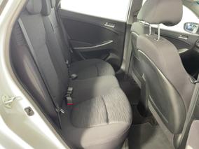 Photo '20' of Hyundai Accent