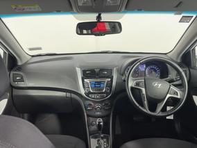 Photo '17' of Hyundai Accent