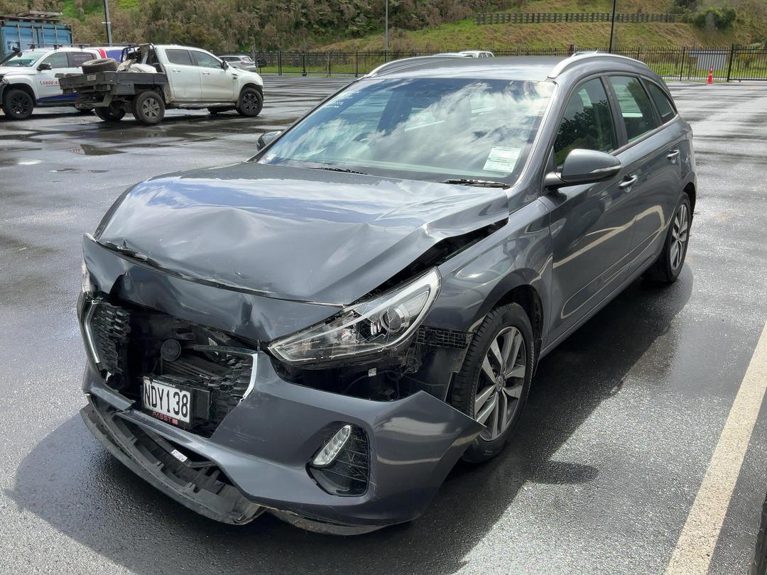 Photo '3' of Hyundai I30 PDE Wagon Crdi DCT Photo '3' of Hyundai I30 PDE Wagon Crdi DCT