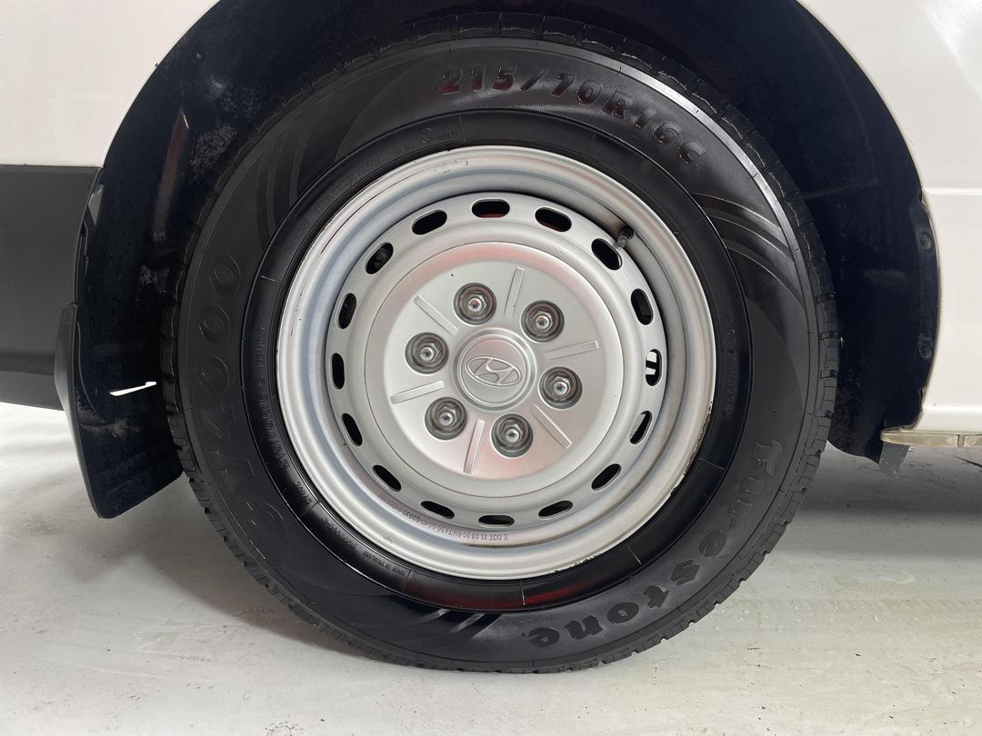 Photo '12' of Hyundai Iload