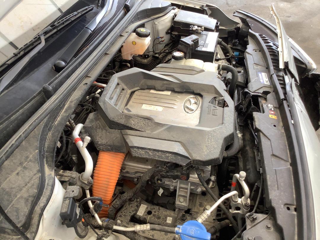 Photo '15' of Hyundai Ioniq 100KW EV