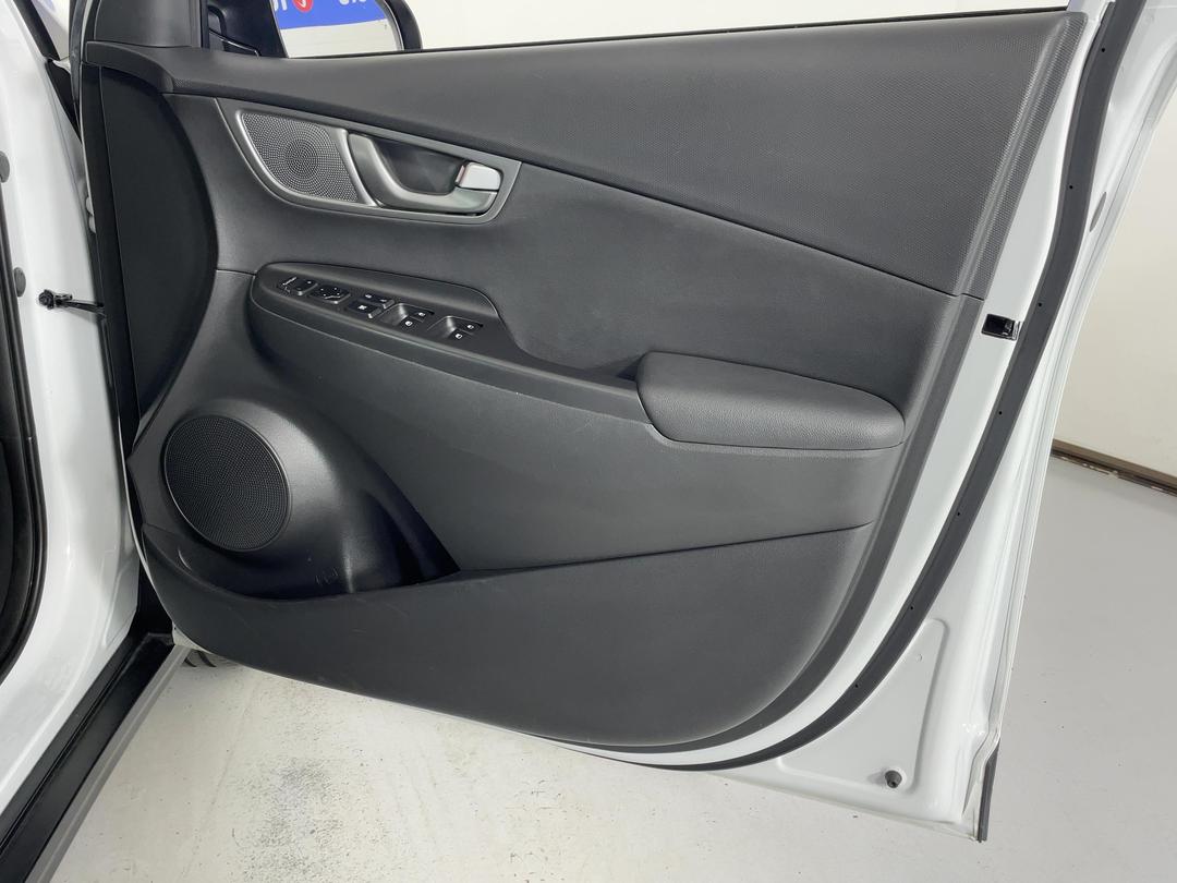 Photo '15' of Hyundai Kona
