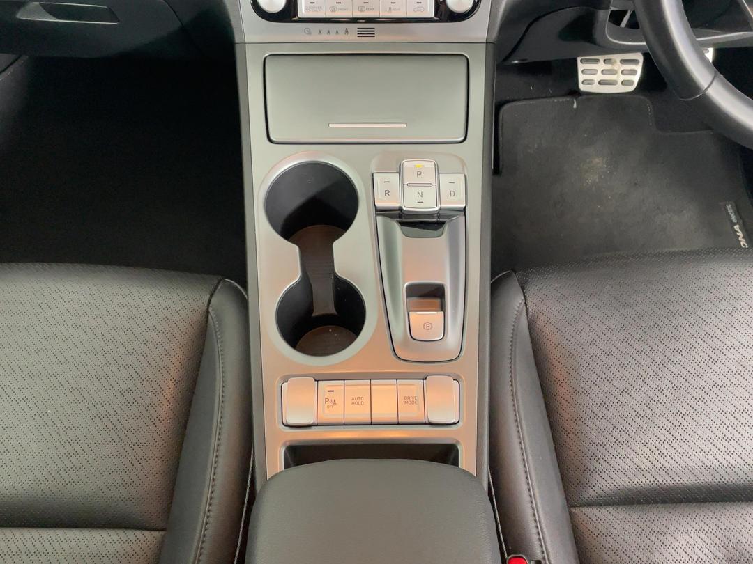 Photo '18' of Hyundai Kona