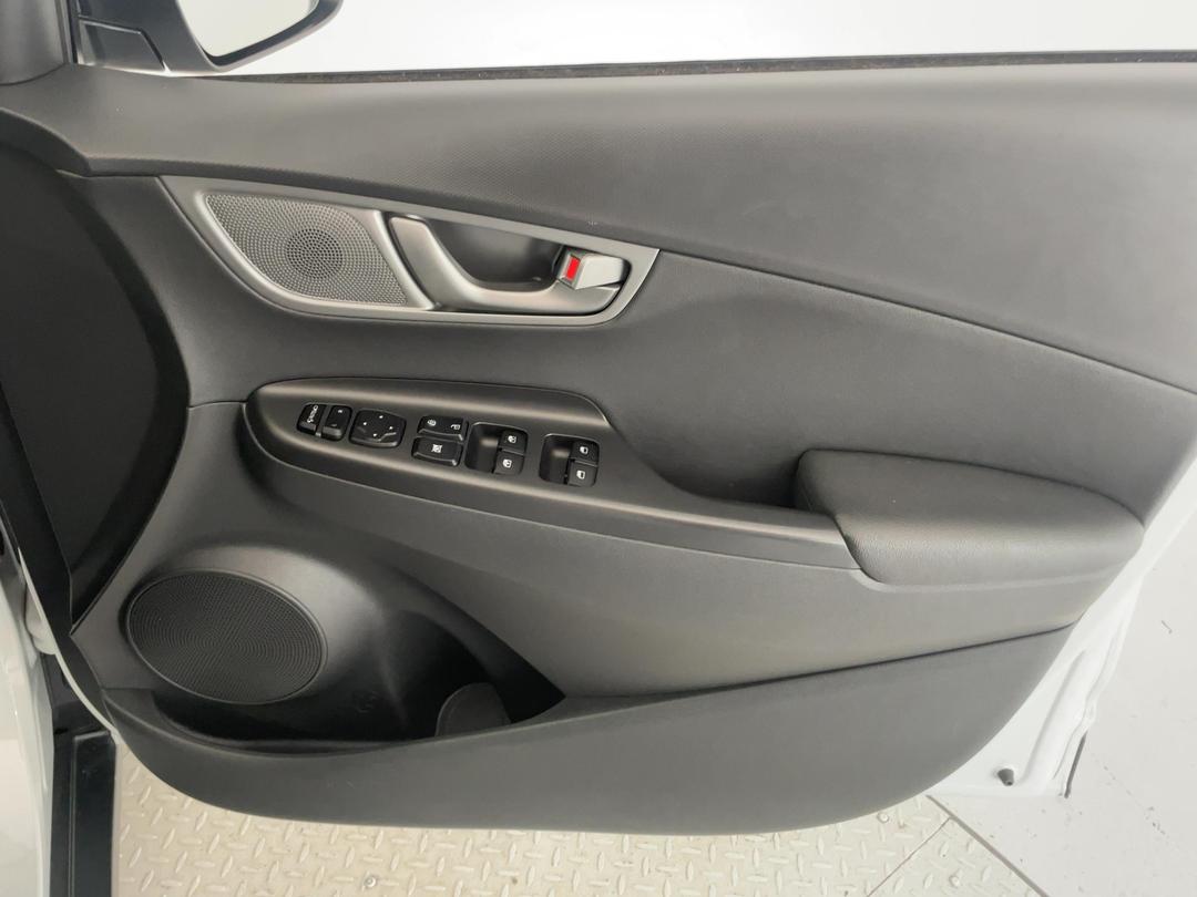 Photo '15' of Hyundai Kona