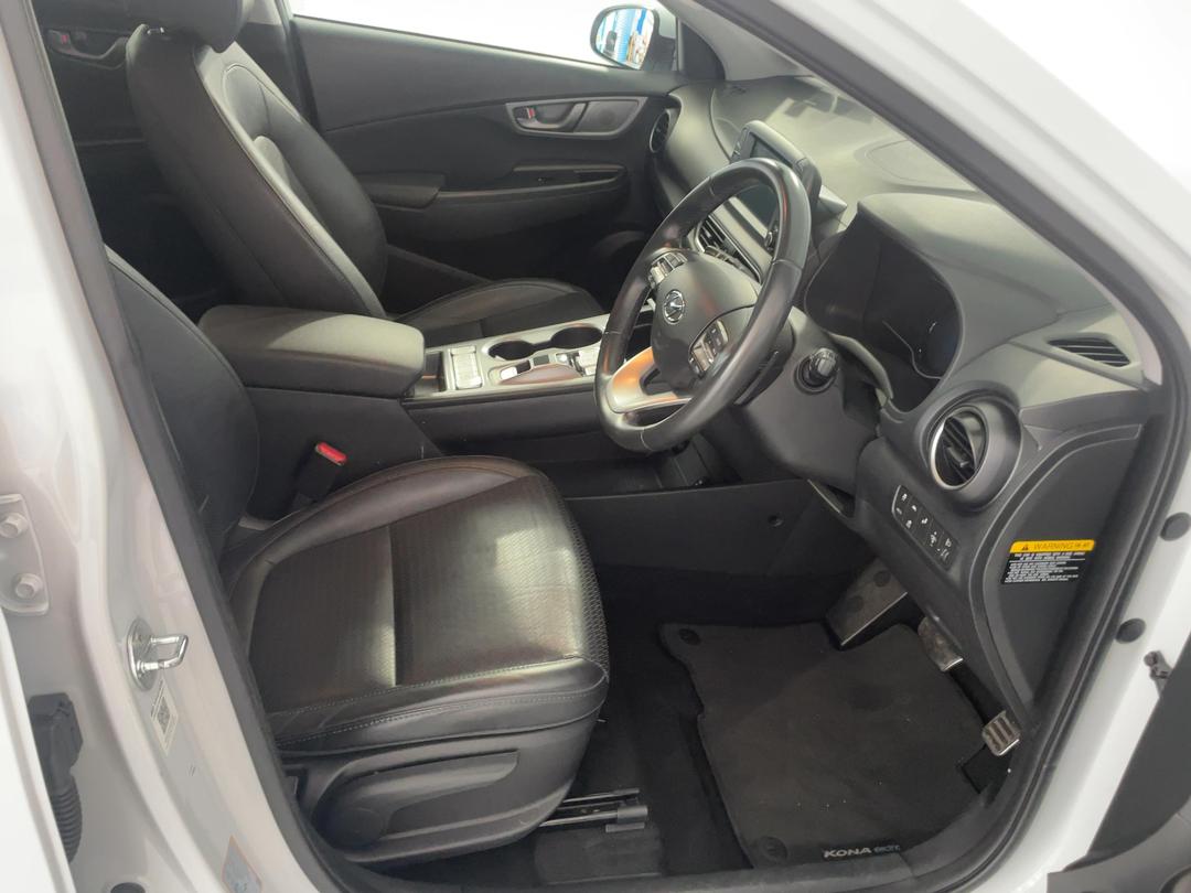 Photo '16' of Hyundai Kona