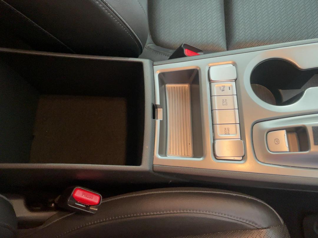 Photo '33' of Hyundai Kona