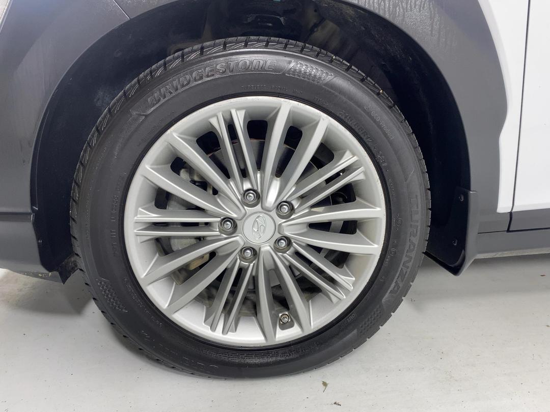 Photo '10' of Hyundai Kona