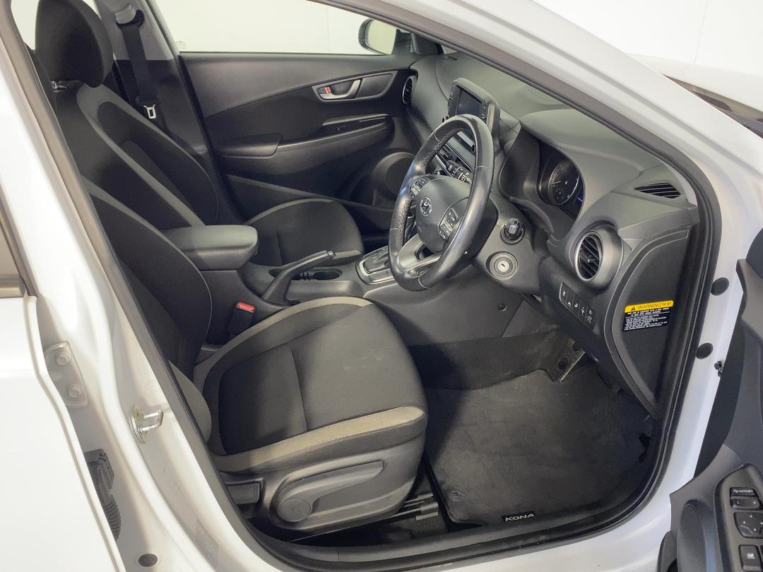 Photo '16' of Hyundai Kona