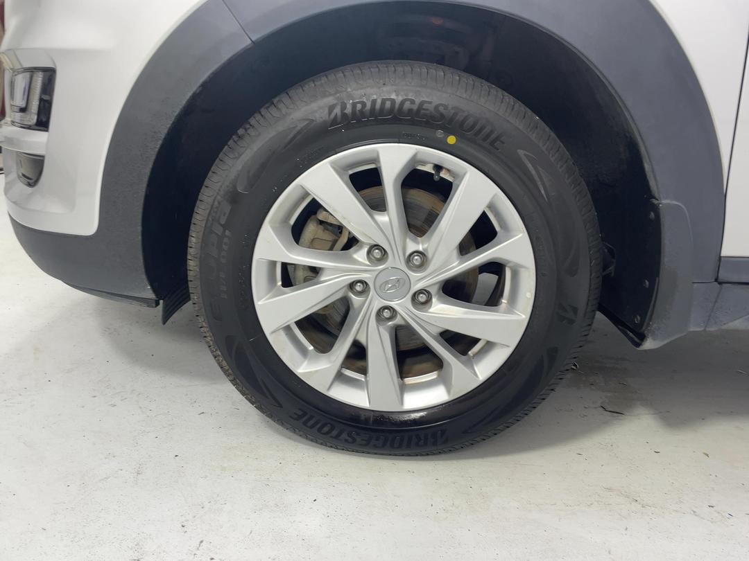 Photo '10' of Hyundai Tucson
