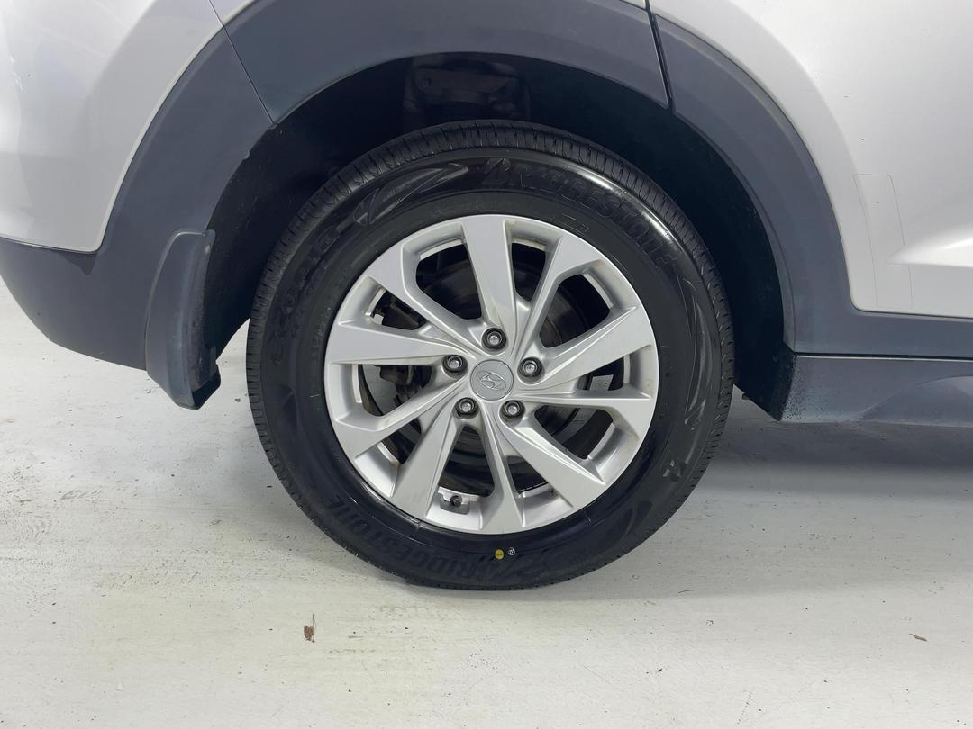 Photo '12' of Hyundai Tucson