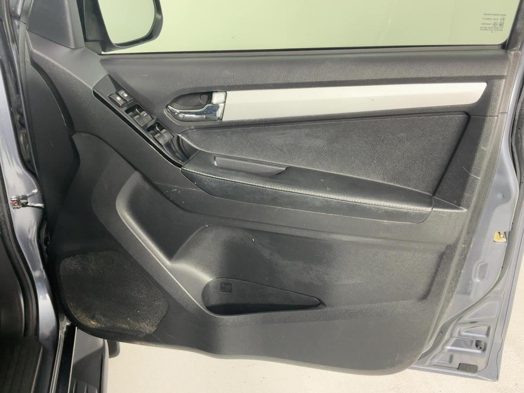 Photo '15' of Isuzu D-MAX