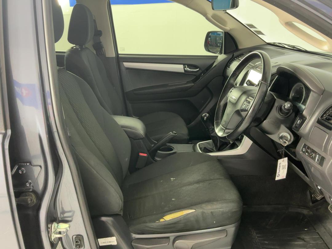 Photo '16' of Isuzu D-MAX