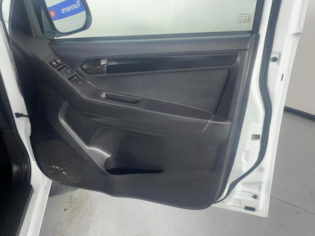 Photo '14' of Isuzu D-MAX