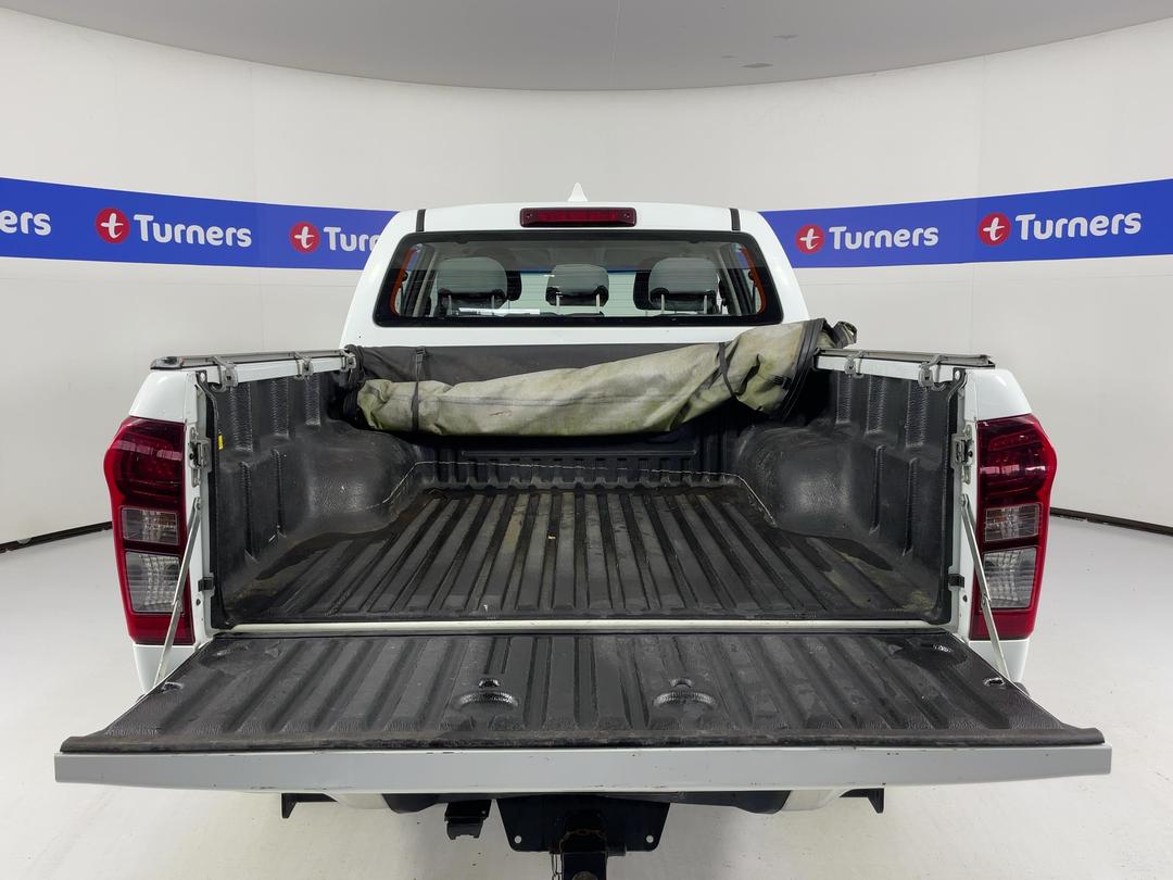 Photo '14' of Isuzu D-MAX