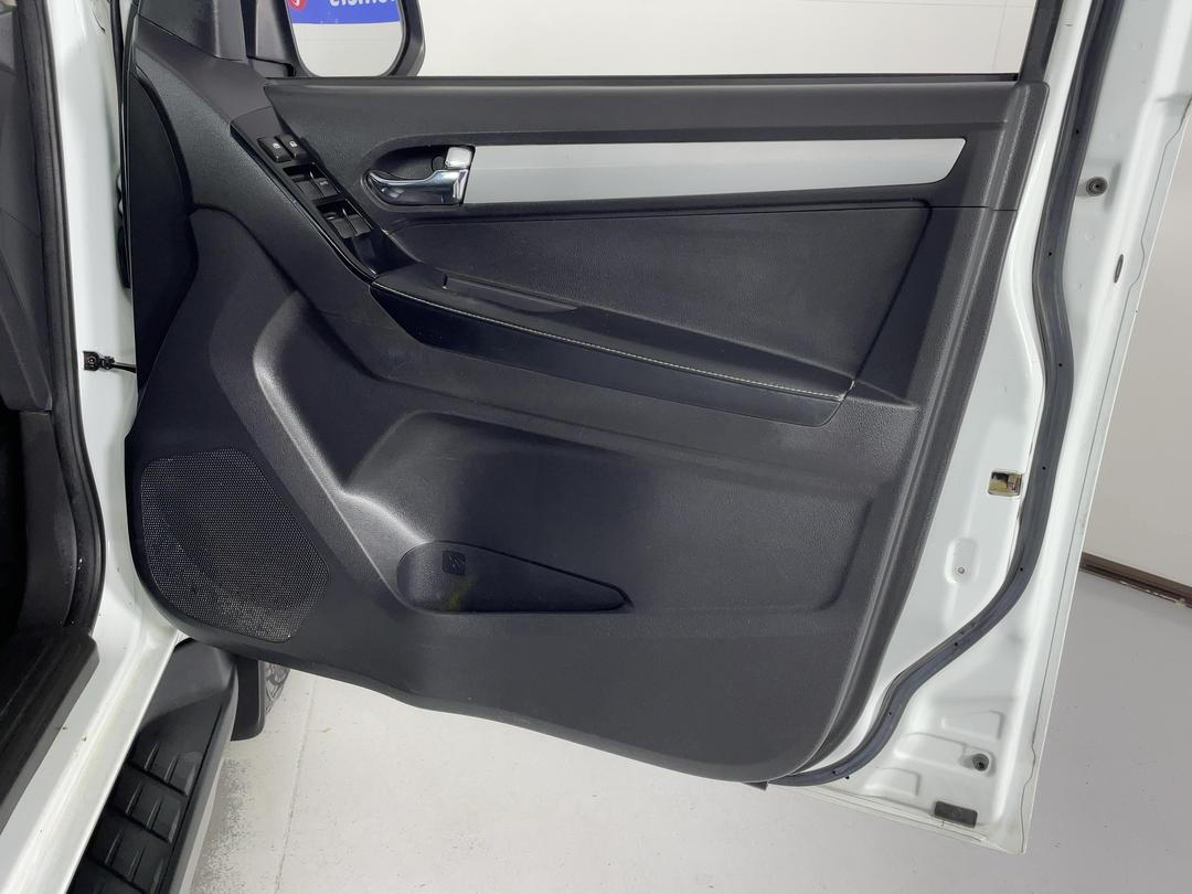 Photo '15' of Isuzu D-MAX