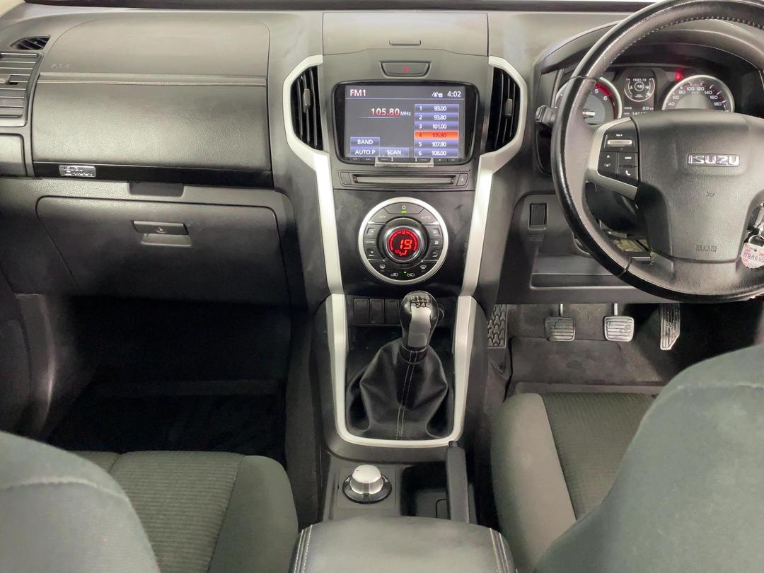 Photo '17' of Isuzu D-MAX