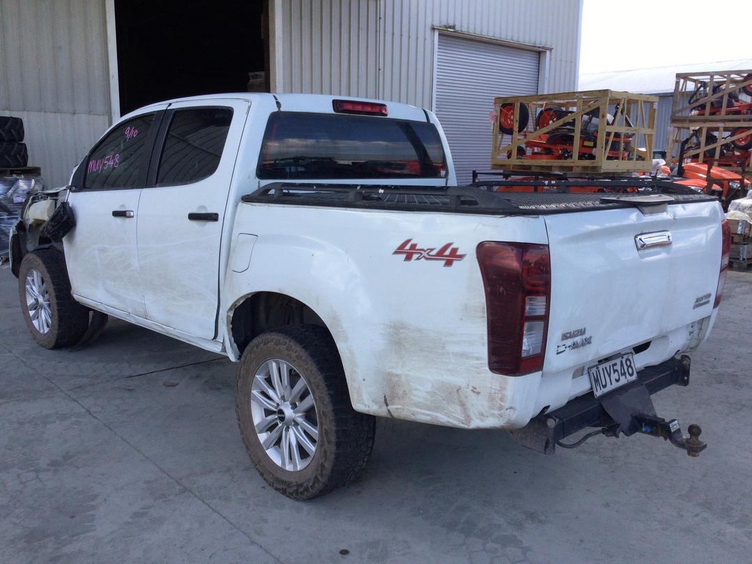 Photo '5' of Isuzu D-MAX LS-M DC Photo '5' of Isuzu D-MAX LS-M DC
