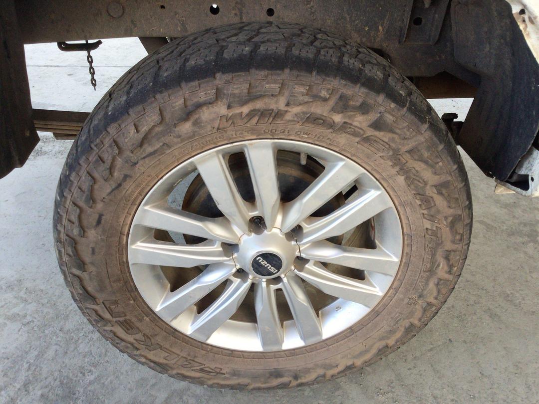 Photo '10' of Isuzu D-MAX LS-M DC Photo '10' of Isuzu D-MAX LS-M DC