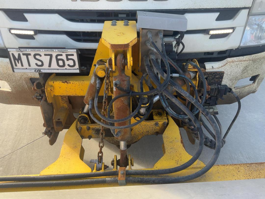 Photo '25' of Isuzu F Series FRR500 Sweeper Truck