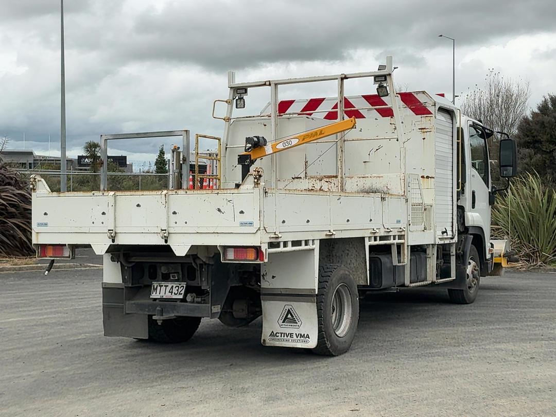 Photo '5' of Isuzu F Series FRR500 Sweeper Truck