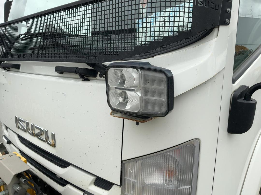 Photo '34' of Isuzu F Series FRR500 Sweeper Truck