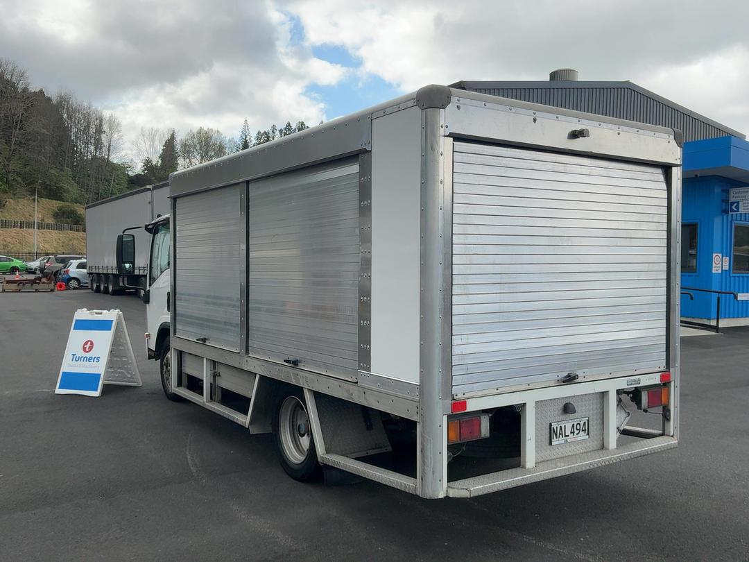 Photo '6' of Isuzu N Series NQR500 Bottle Body