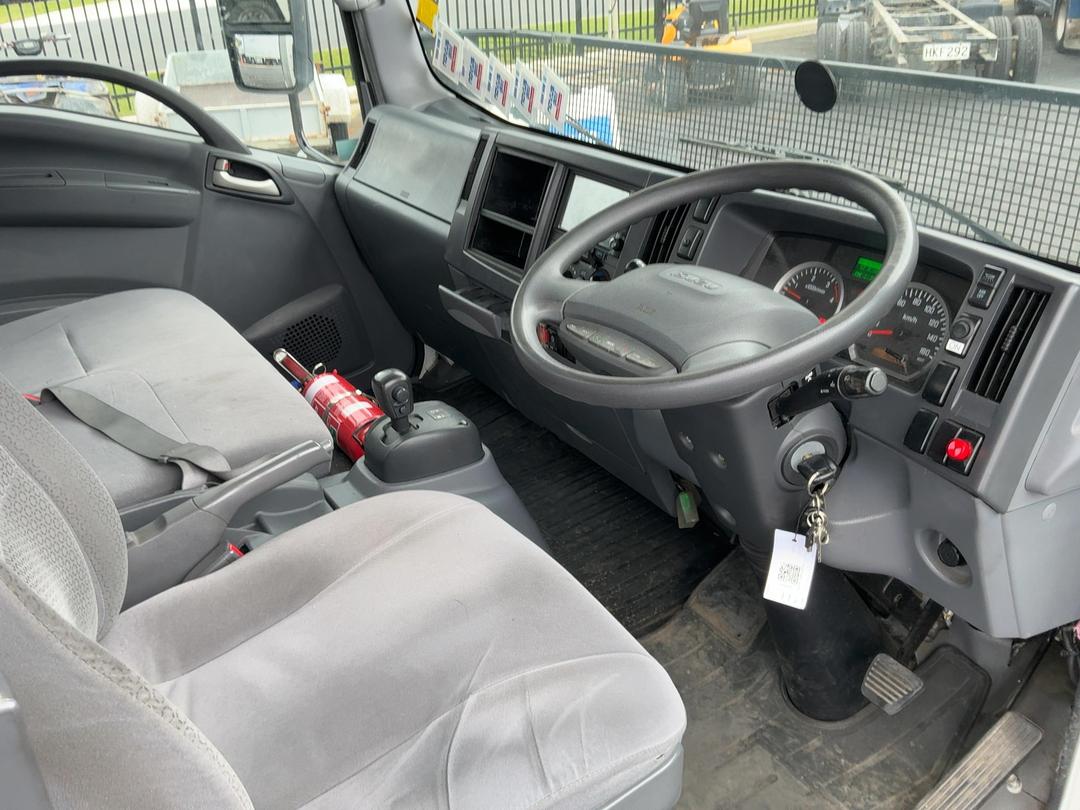 Photo '11' of Isuzu N Series NQR500 Bottle Body