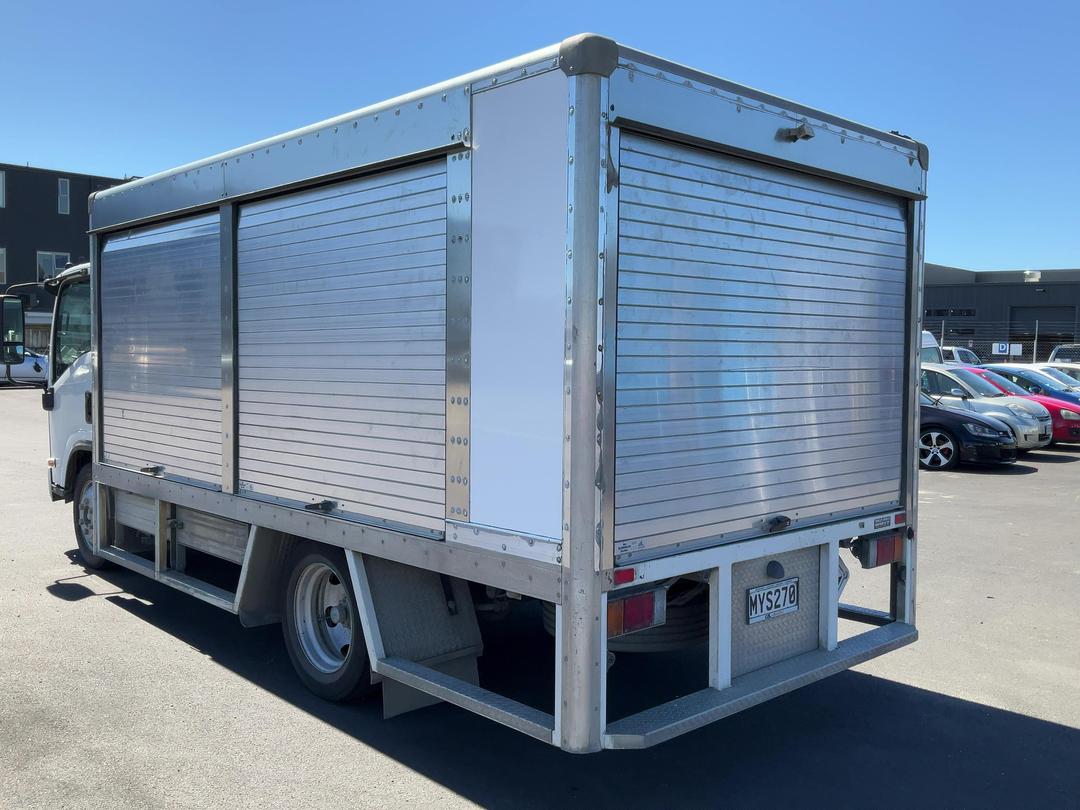 Photo '9' of Isuzu N Series NQR500 Box Body
