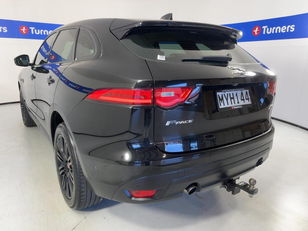 Photo '5' of Jaguar F-Pace