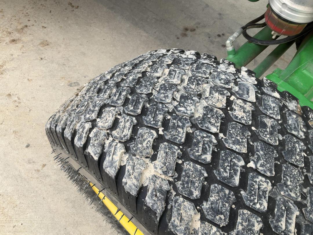 Photo '13' of John Deere 4066R Tractor