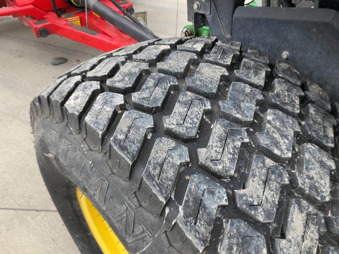 Photo '18' of John Deere 4066R Tractor