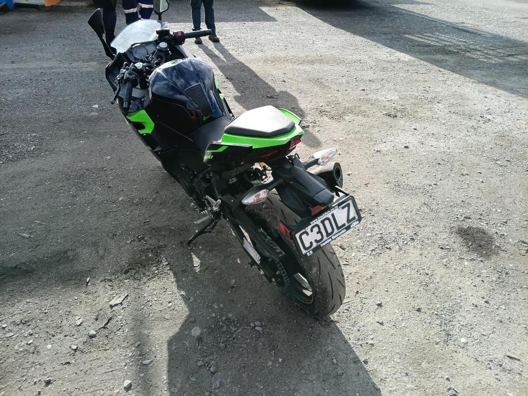 Photo '2' of Kawasaki EX 400Glfa