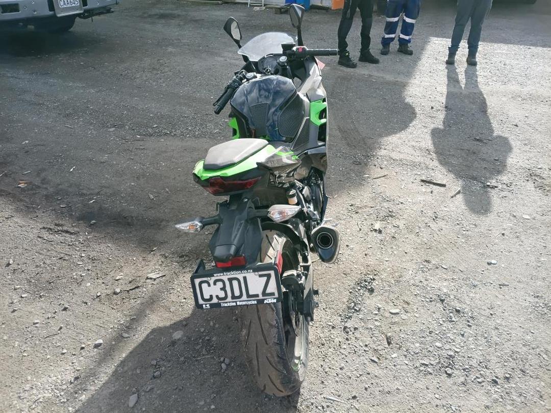 Photo '3' of Kawasaki EX 400Glfa