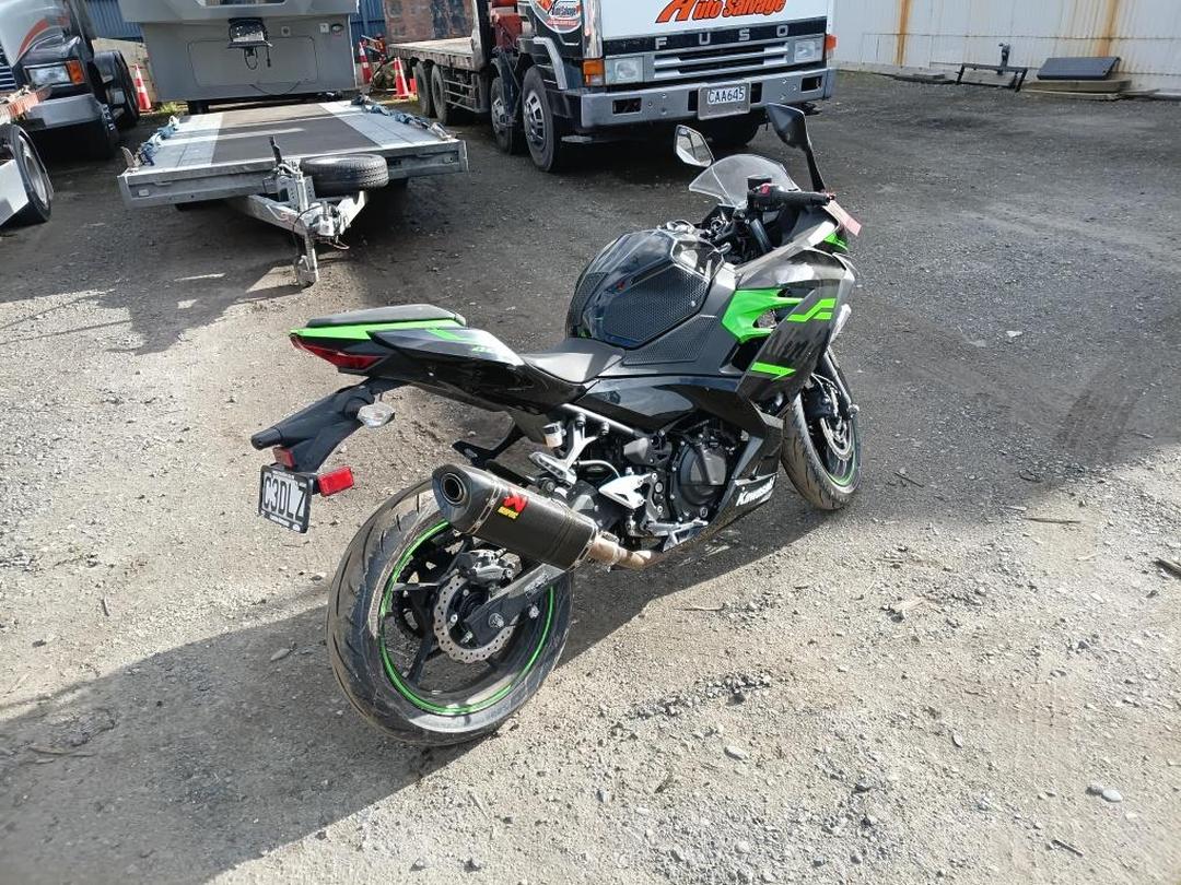 Photo '4' of Kawasaki EX 400Glfa
