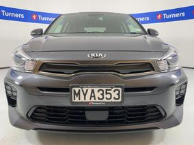 Photo '2' of KIA RIO
