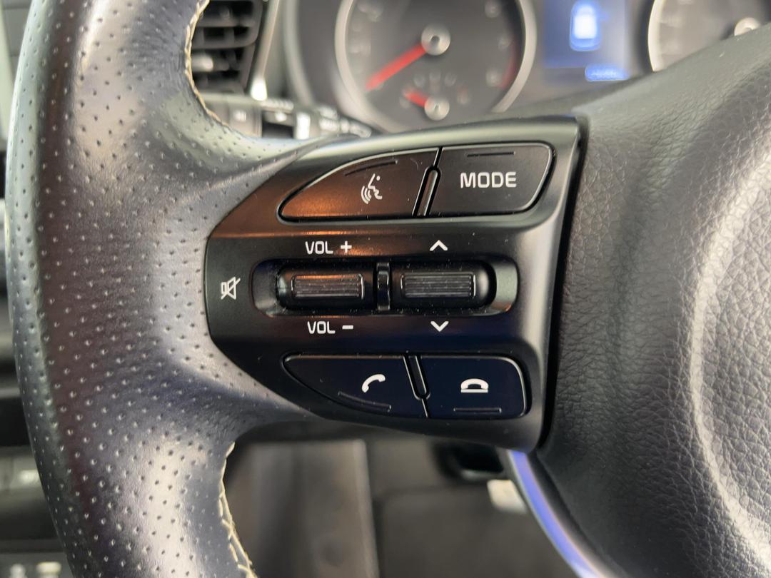 Photo '25' of KIA RIO