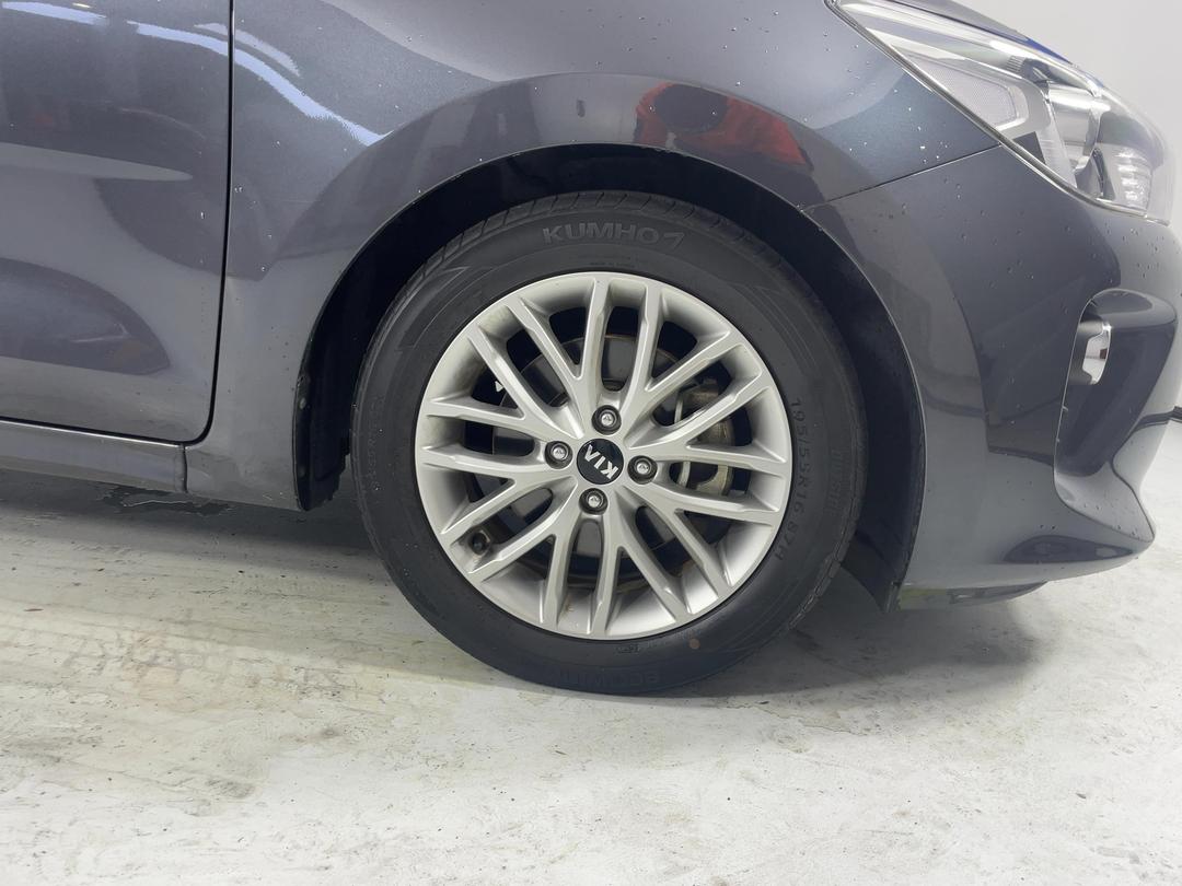 Photo '9' of KIA RIO