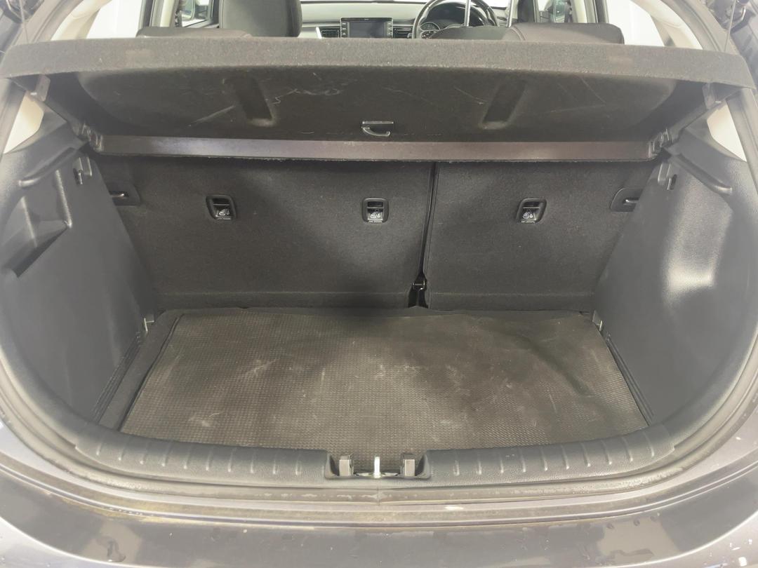 Photo '14' of KIA RIO